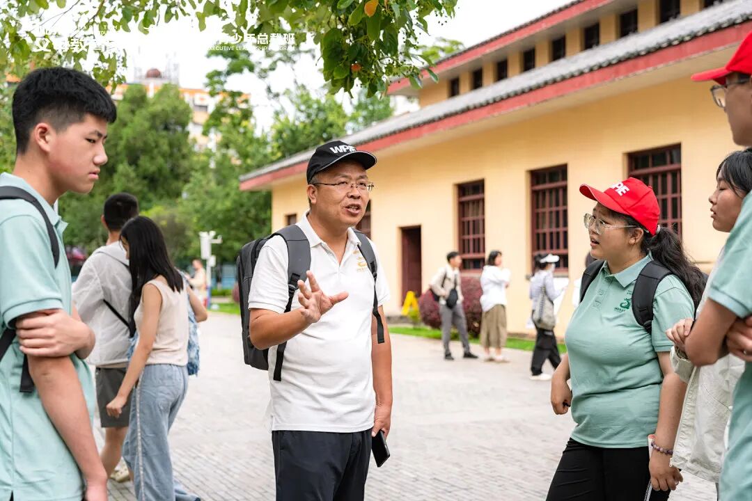 【青少年总裁班】郭小勇老师和他的11个小天使:“遇见你们,让我遇见了全新的自己!”