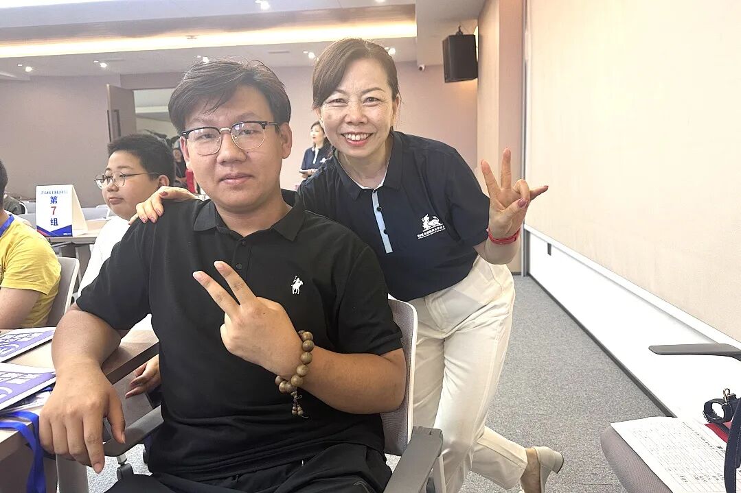 【金麒麟人生导师】孙万兰老师:“那个休学去工地打工的少年,后来逆袭本科线!”