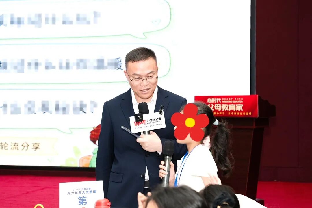 儿子3000米体测跑吐,我却只夸他坚强:直到学会王纪琼院长的“接话技术”后,我才意识到......