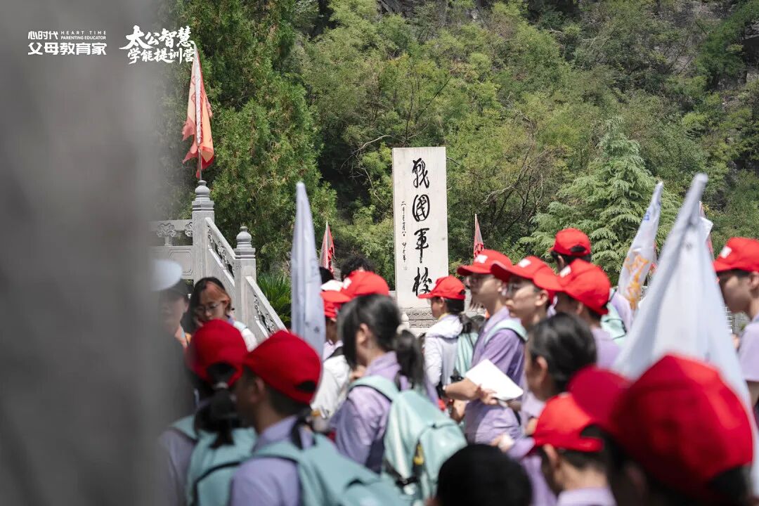老公常年不在家,却在冲突中挡在我前面——那一刻,我才真正读懂什么是“家庭第一定律”!
