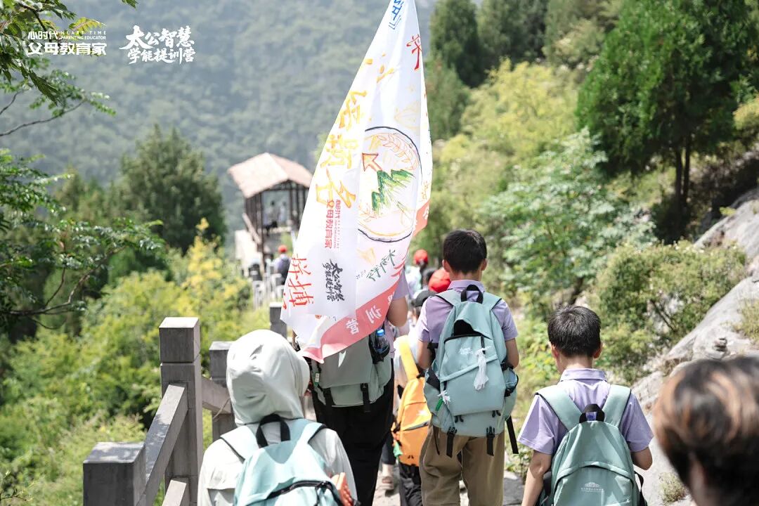 老公常年不在家,却在冲突中挡在我前面——那一刻,我才真正读懂什么是“家庭第一定律”!