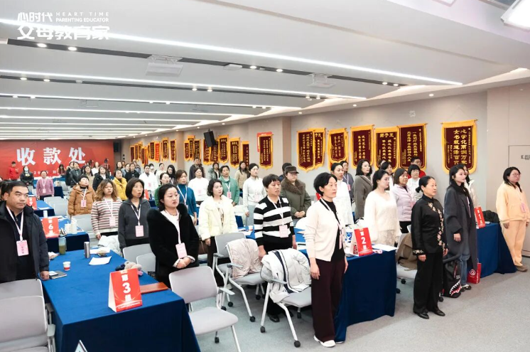 孩子提条件,父母如何才能不被拿捏?文聪老师:“亲子博弈,谁急着谈判,谁就输了!”