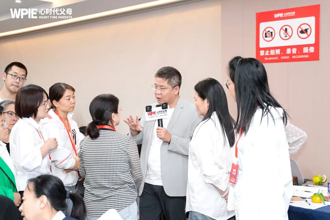 高二孩子考100多分,妈妈想让他复读高一?王克老师:“千万别回头!”
