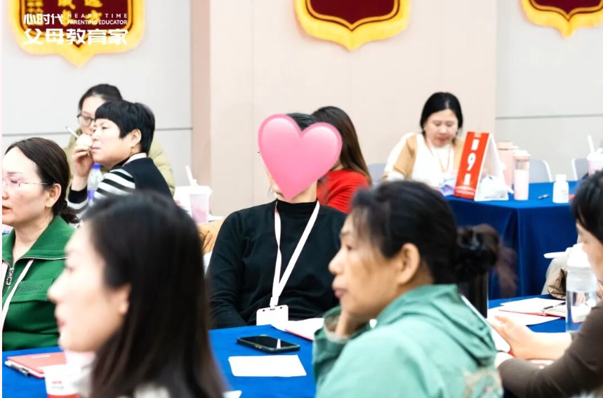 孩子提条件,父母如何才能不被拿捏?文聪老师:“亲子博弈,谁急着谈判,谁就输了!”